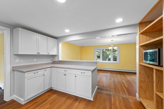 48 Sunset Drive, Northbridge, MA 01588
