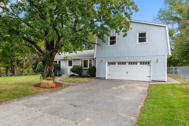 48 Sunset Drive, Northbridge, MA 01588