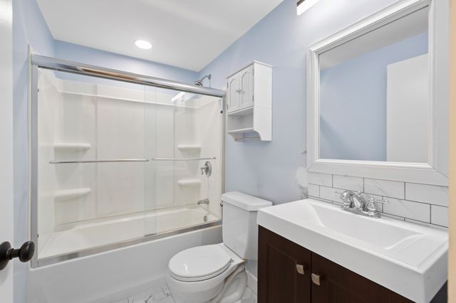 48 Sunset Drive, Northbridge, MA 01588