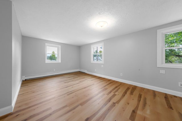 48 Sunset Drive, Northbridge, MA 01588