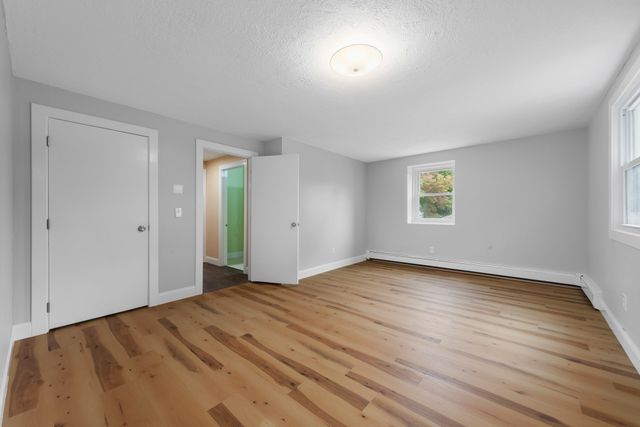 48 Sunset Drive, Northbridge, MA 01588