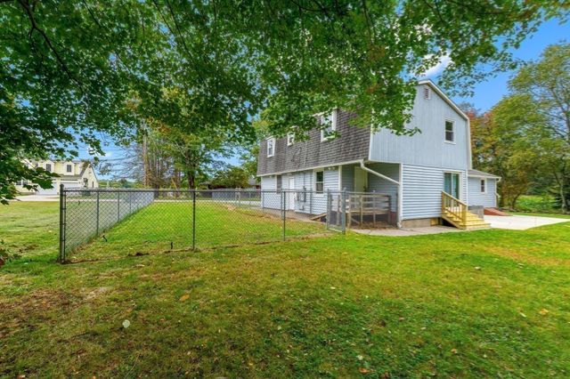 48 Sunset Drive, Northbridge, MA 01588