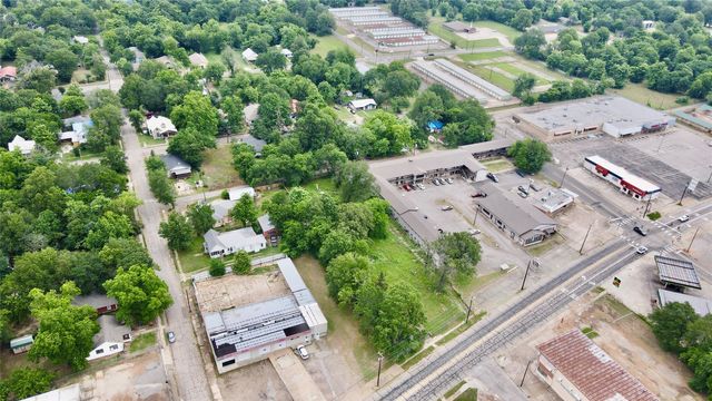 000 Bonham Street, Paris, TX 75460