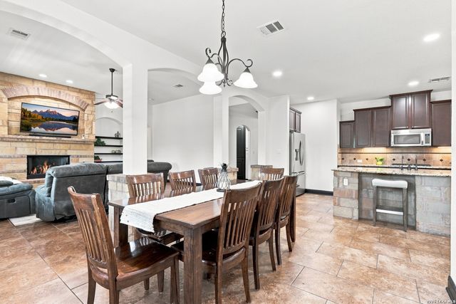 1534 Palmer, San Antonio, TX 78260