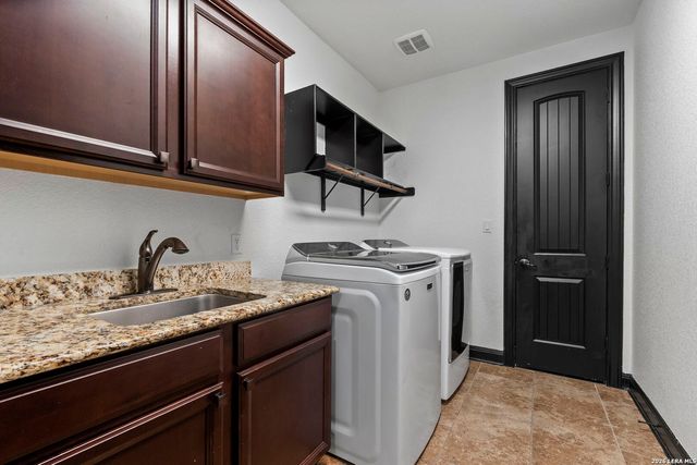 1534 Palmer, San Antonio, TX 78260