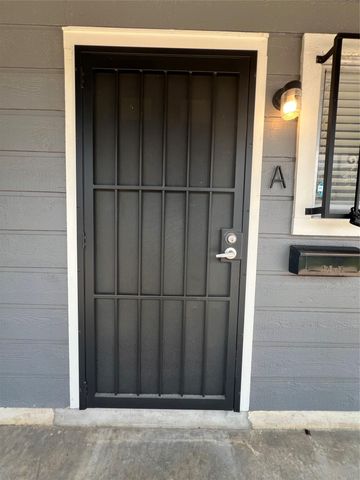 6005 Cameron RD A, Austin, TX 78723