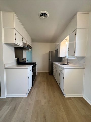 6005 Cameron RD A, Austin, TX 78723