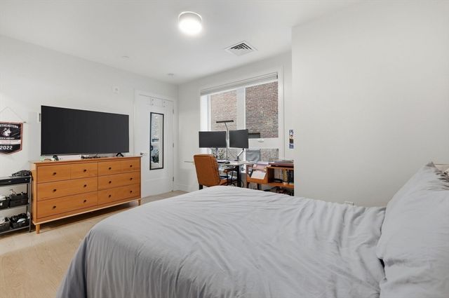 301 Border 302, Boston, MA 02128