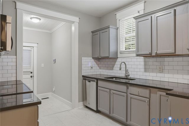3110 3rd Ave, Richmond, VA 23222