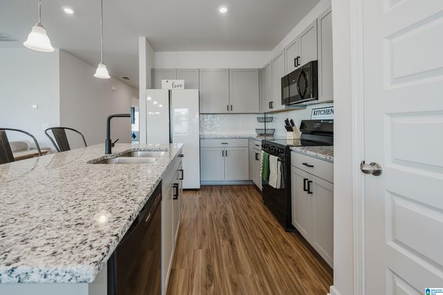 5703 CEDAR CREEK PARK DRIVE, Bessemer, AL 35022