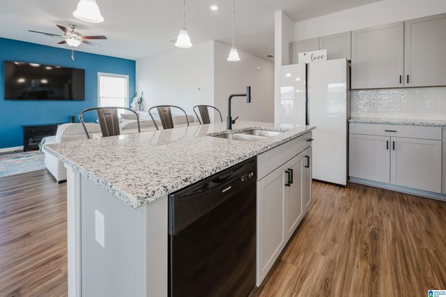 5703 CEDAR CREEK PARK DRIVE, Bessemer, AL 35022