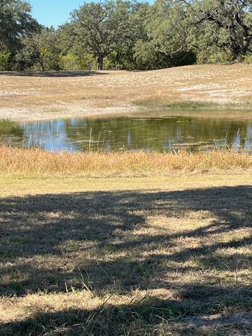 915 W Hwy 84 Highway W, Mullin, TX 76864