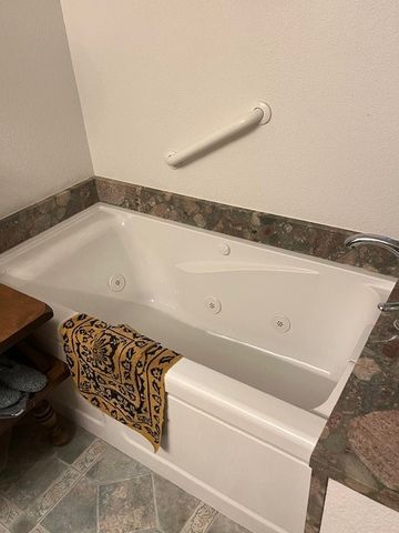 915 W Hwy 84 Highway W, Mullin, TX 76864