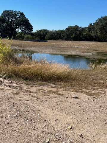 915 W Hwy 84 Highway W, Mullin, TX 76864