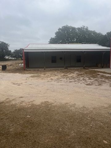 915 W Hwy 84 Highway W, Mullin, TX 76864