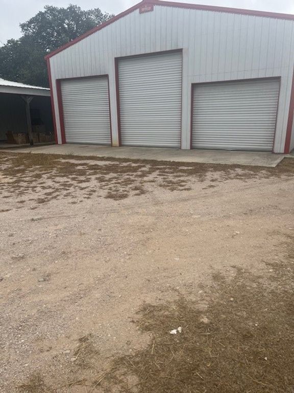 915 W Hwy 84 Highway W, Mullin, TX 76864