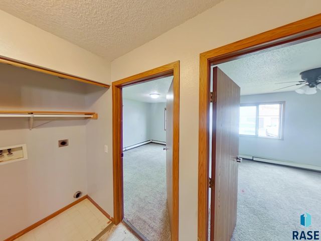 320 N Western Ave Avenue, Sioux Falls, SD 57104