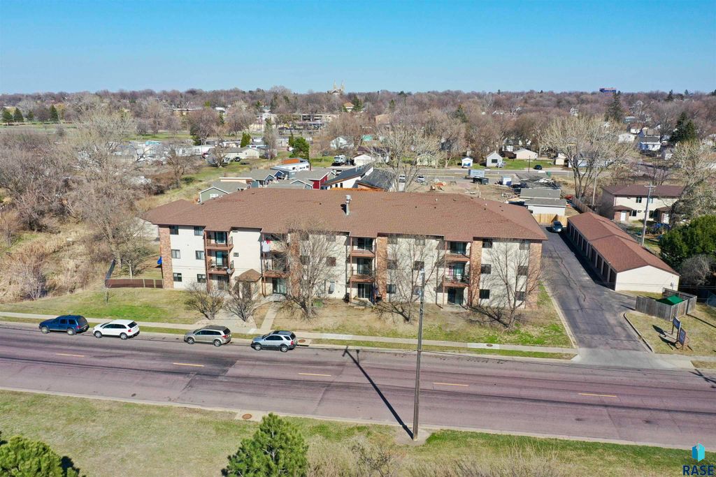 320 N Western Ave Avenue, Sioux Falls, SD 57104