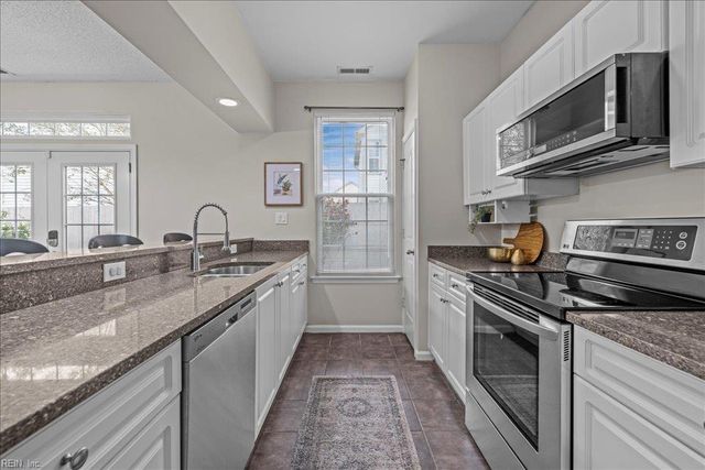 1509 Stillwood ST, Chesapeake, VA 23320