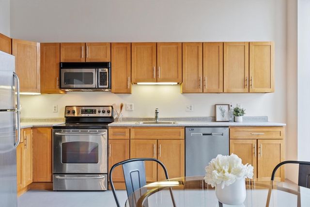 35 Riverwalk Way R103, Lowell, MA 01854