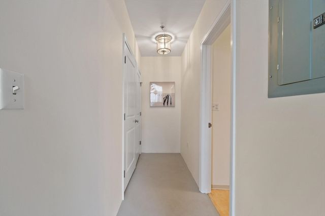 35 Riverwalk Way R103, Lowell, MA 01854