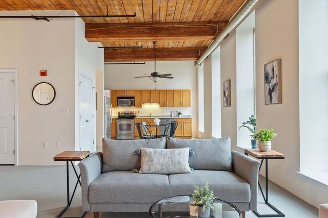 35 Riverwalk Way R103, Lowell, MA 01854