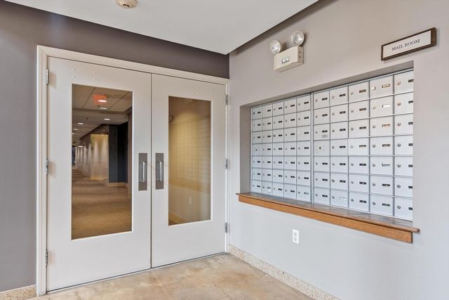 35 Riverwalk Way R103, Lowell, MA 01854