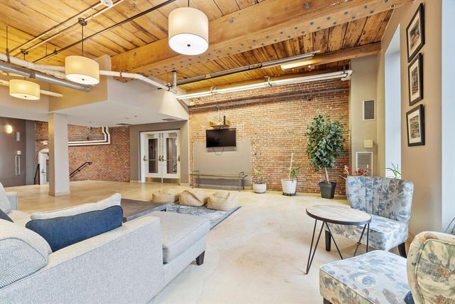 35 Riverwalk Way R103, Lowell, MA 01854