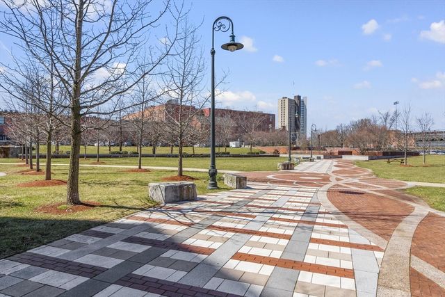 35 Riverwalk Way R103, Lowell, MA 01854