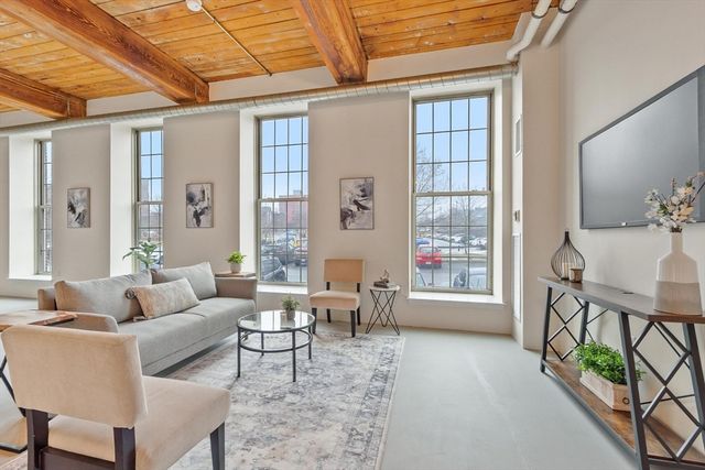 35 Riverwalk Way R103, Lowell, MA 01854