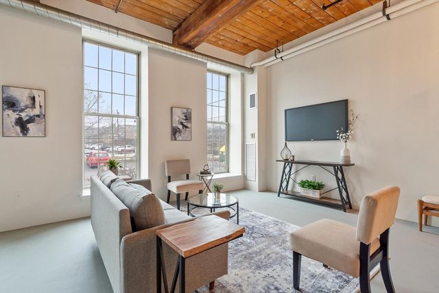 35 Riverwalk Way R103, Lowell, MA 01854