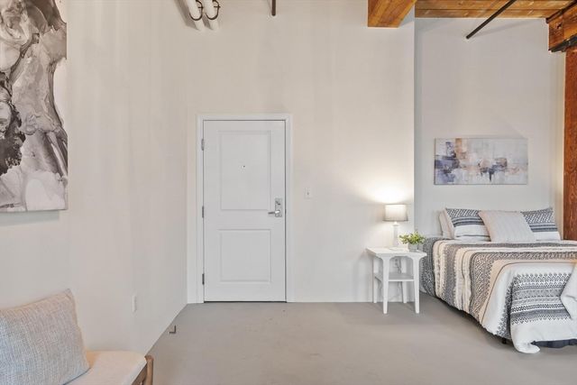 35 Riverwalk Way R103, Lowell, MA 01854