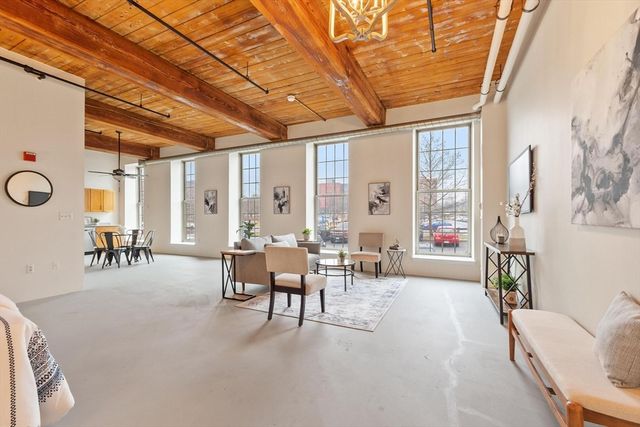 35 Riverwalk Way R103, Lowell, MA 01854