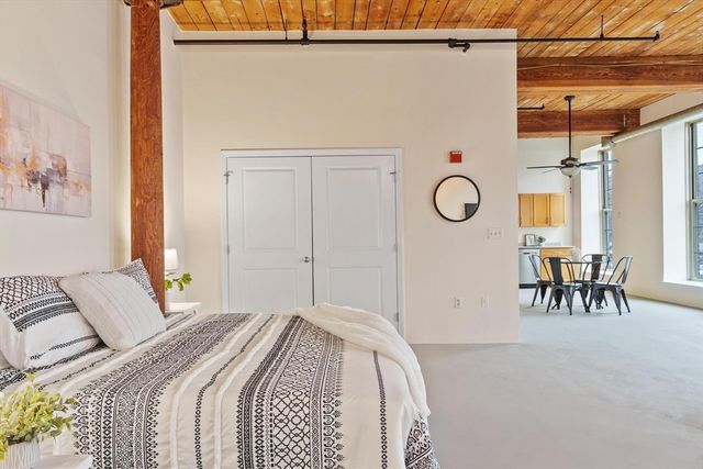 35 Riverwalk Way R103, Lowell, MA 01854