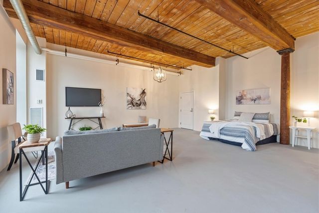 35 Riverwalk Way R103, Lowell, MA 01854