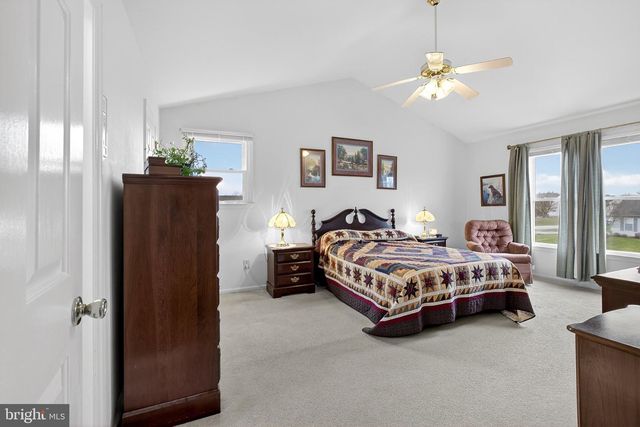 2 PEGASUS PL, Bear, DE 19701