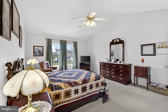 2 PEGASUS PL, Bear, DE 19701