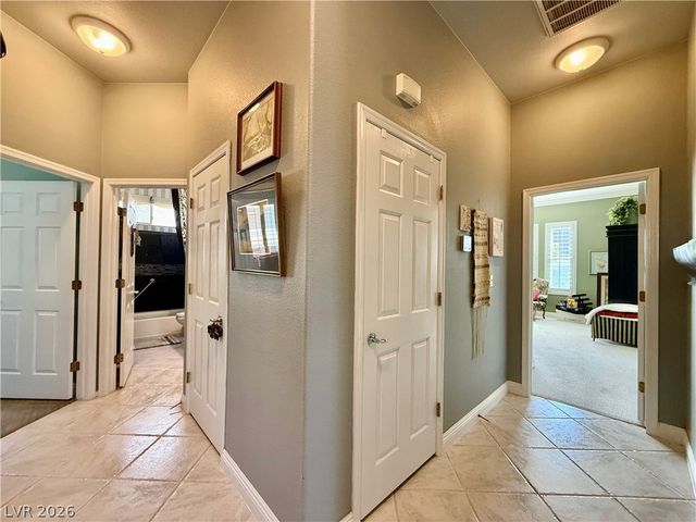2060 Tiger Links Drive, Henderson, NV 89012