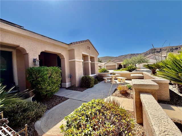 2060 Tiger Links Drive, Henderson, NV 89012