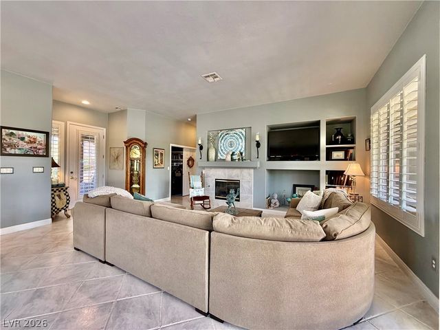 2060 Tiger Links Drive, Henderson, NV 89012