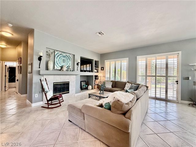 2060 Tiger Links Drive, Henderson, NV 89012