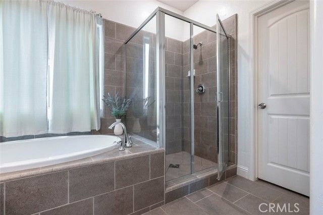 4085 Alamos, Clovis, CA 93619