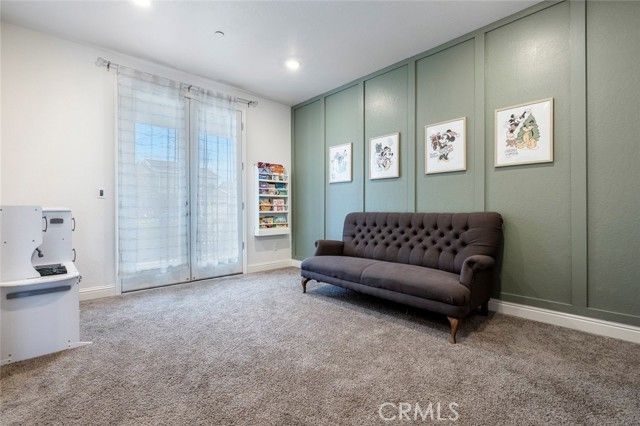 4085 Alamos, Clovis, CA 93619