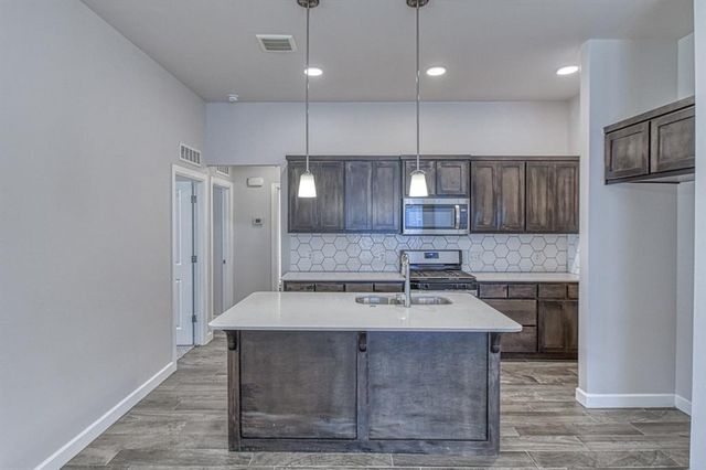 3313 Mount Nebo Drive, Yukon, OK 73099