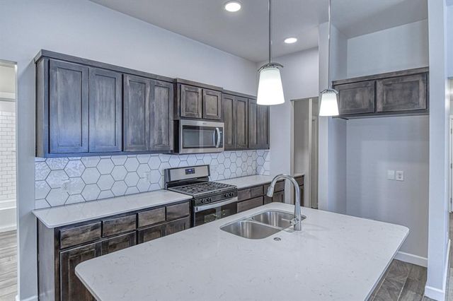 3313 Mount Nebo Drive, Yukon, OK 73099