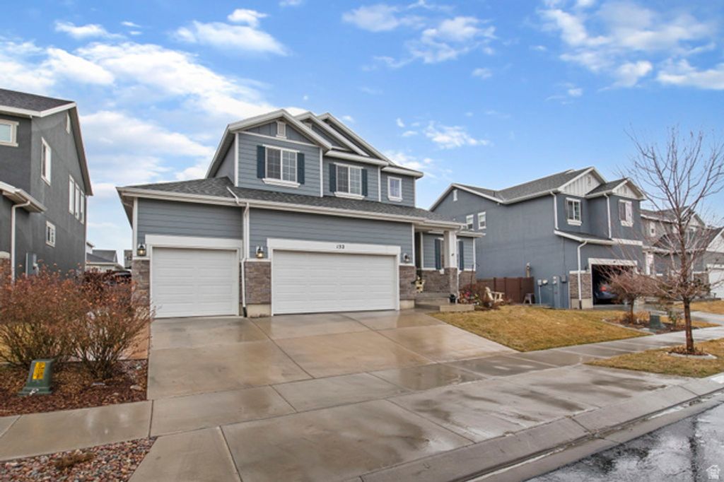 Image 3 of property listing at 152 E 580 N, Vineyard, UT 84059