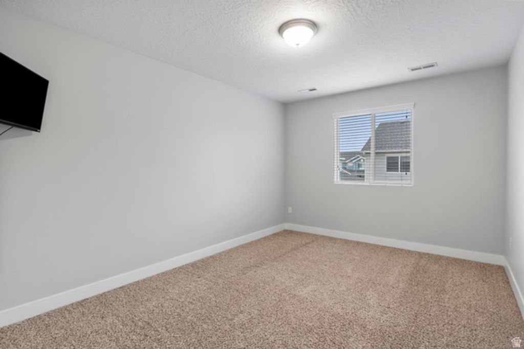 Image 21 of property listing at 152 E 580 N, Vineyard, UT 84059