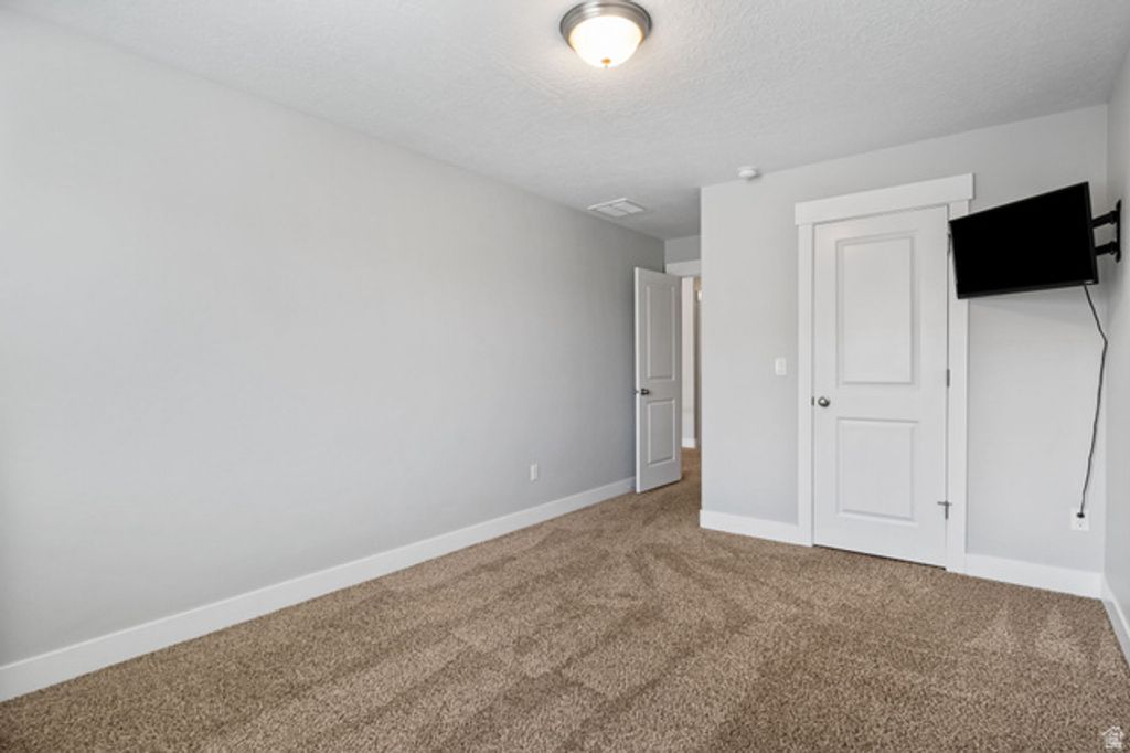 Image 22 of property listing at 152 E 580 N, Vineyard, UT 84059