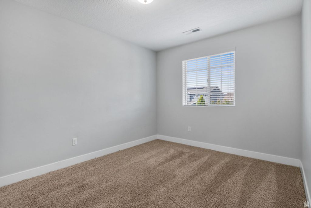 Image 25 of property listing at 152 E 580 N, Vineyard, UT 84059