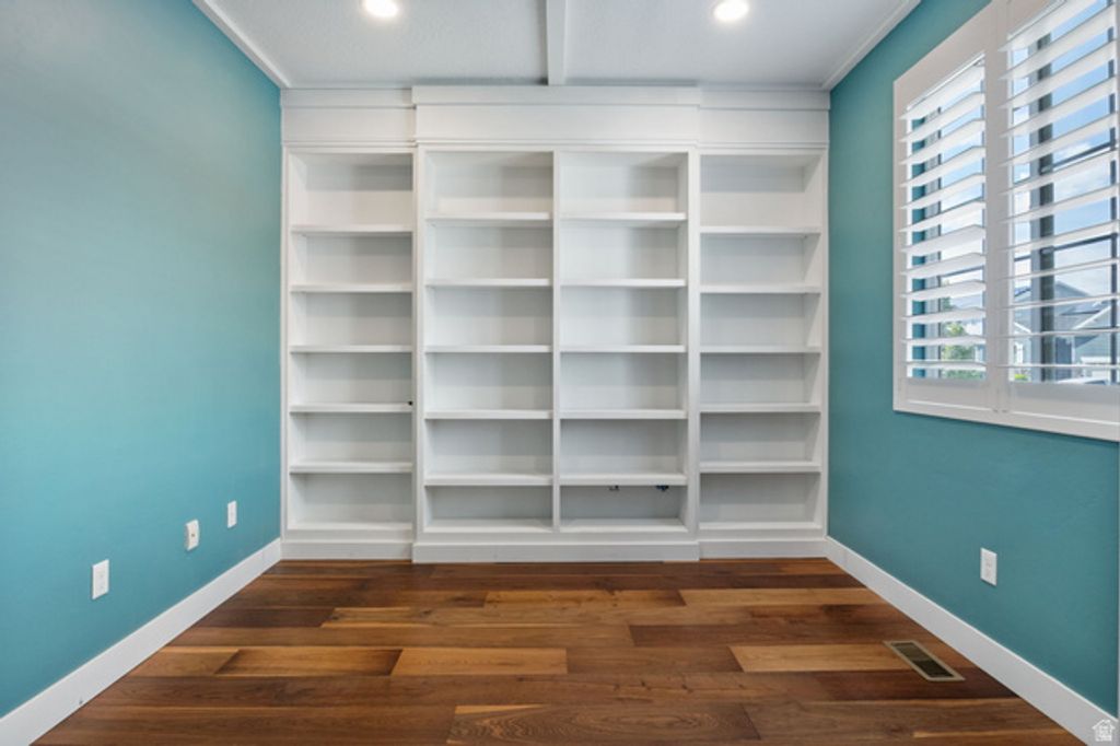 Image 29 of property listing at 152 E 580 N, Vineyard, UT 84059